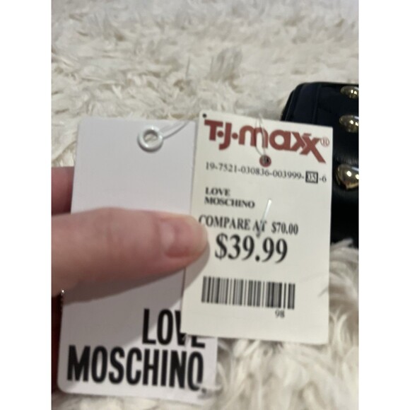 LOVE MOSCHINO Black Vegan Leather Gold Heart Studded Full Zip Wallet Red Inside - Picture 11 of 16